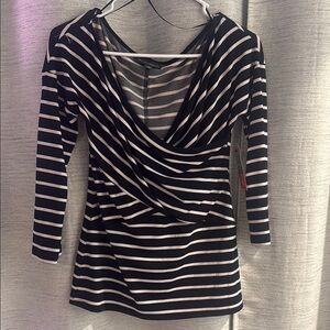 BOLD elements Black and White Wrap Blouse 3/4 Sleeve